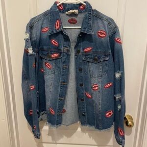 Savanna Jane “ lips” denim jacket size 1x